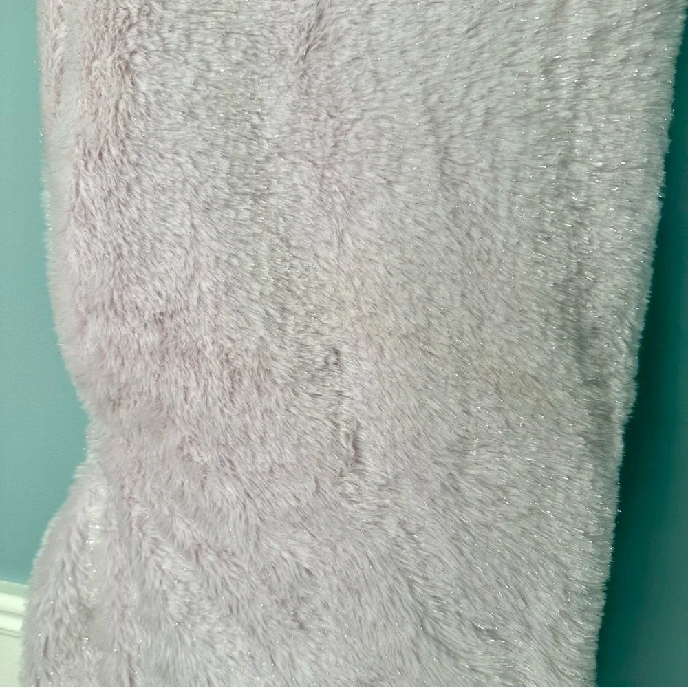 CUPCAKES & CASHMERE THROW‎ SPARKLE BUNNY LILAC FAUX FUR BLANKET